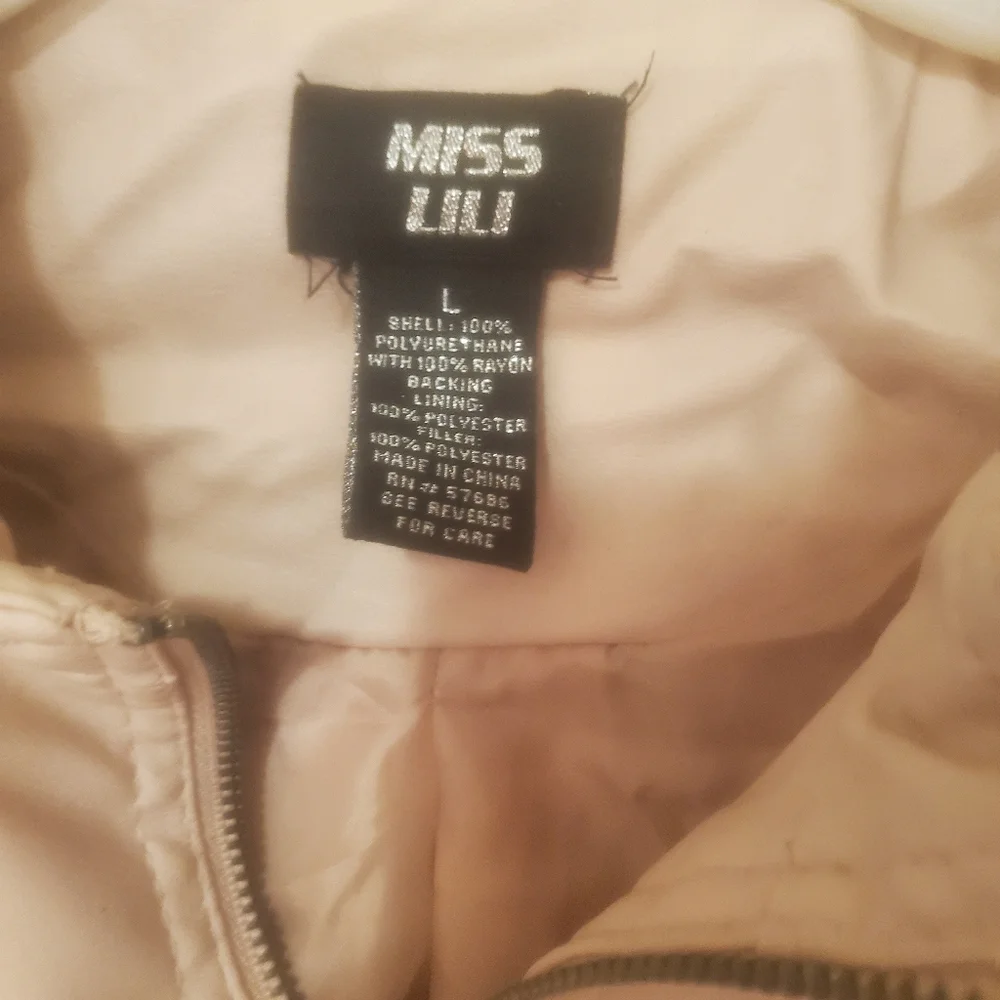 Jacket. - Picture 2 of 3